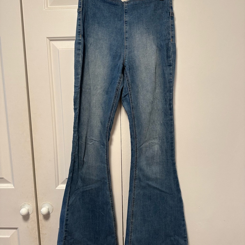 Classic Blue Flared Women's Jeans